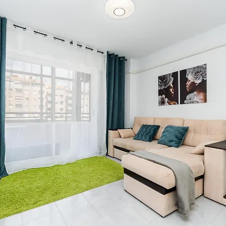 One Bedroom Flat Close To The Apartment *