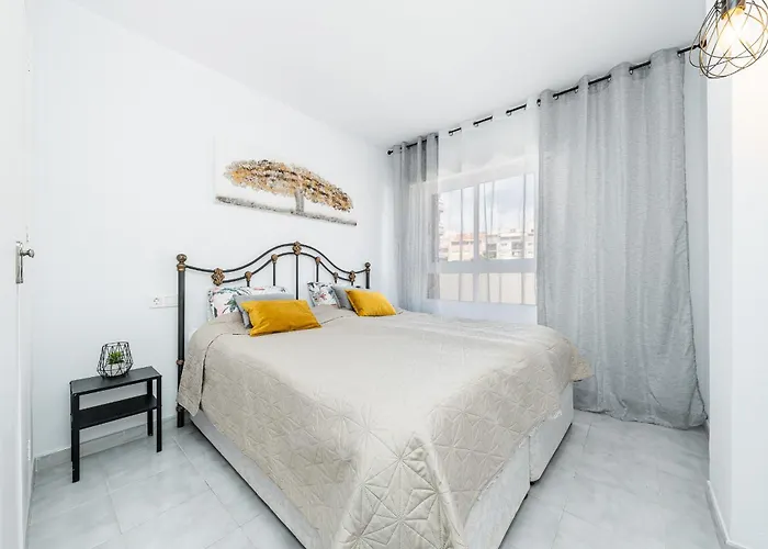 One Bedroom Flat Close To The *